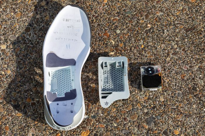 “摆脱”鞋带时尚需要科技化