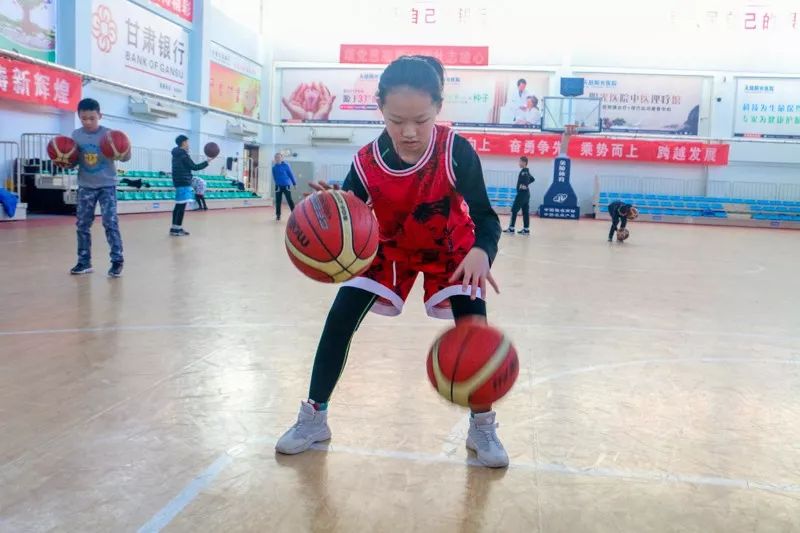 张掖市全民健身中心2019年青少年寒假培训开班授课