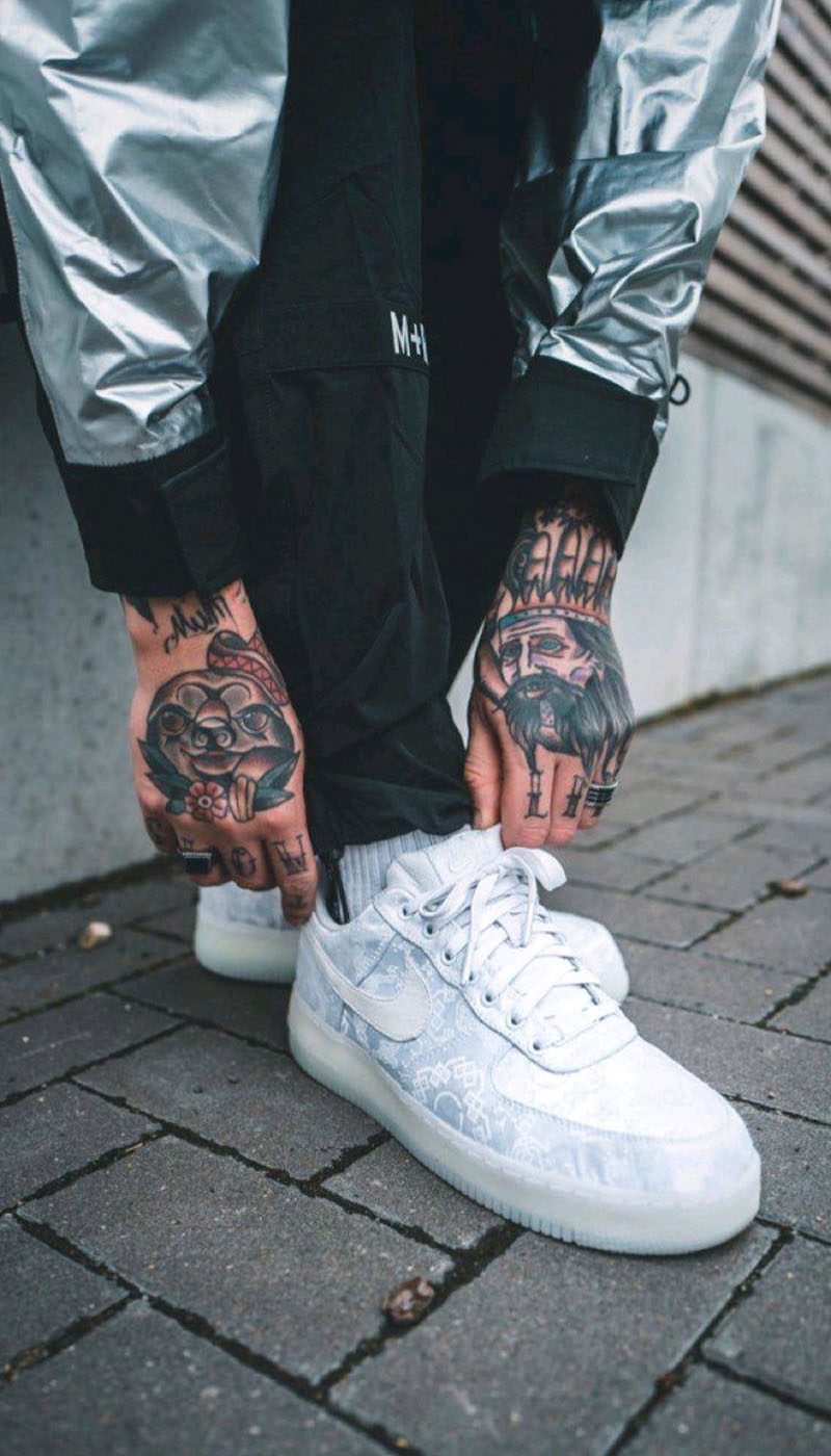 外国人买科比球鞋,外国人买安踏球鞋