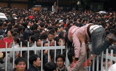 由荆门人“参演”的2019史诗级大片《春运》今日上映