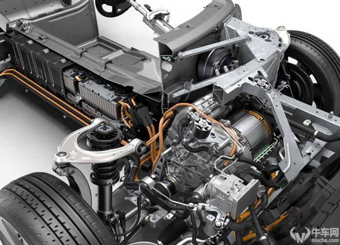 试驾宝马i8视频,宝马i8新款试驾