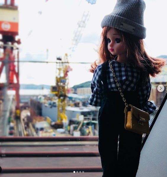 火爆ins的美妆娃娃穿搭日常，承认吧，你的衣服还没一个玩偶多！