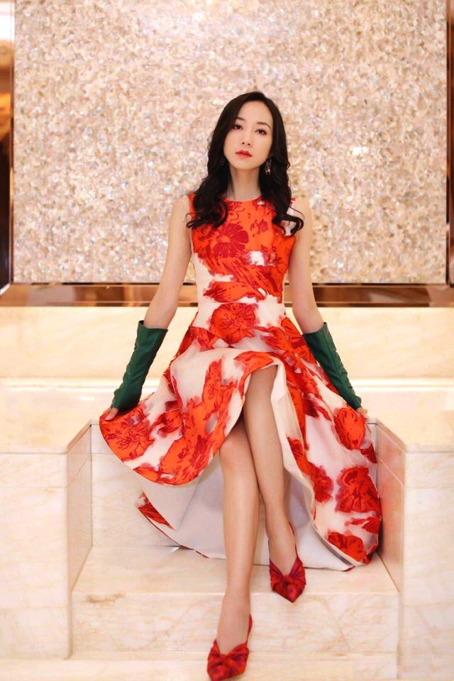 韩雪穿红色衣服,韩雪惊艳的穿衣搭配