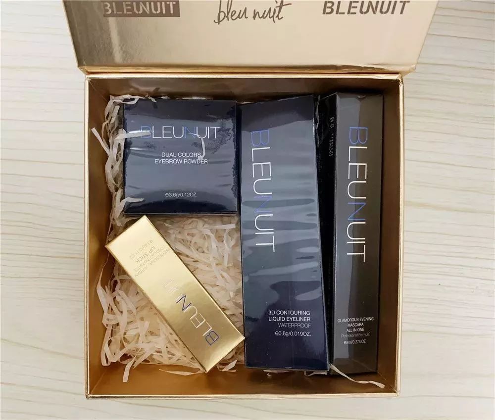 素颜找工作屡碰壁，涂上口红却被录取……真是个看脸的世界！