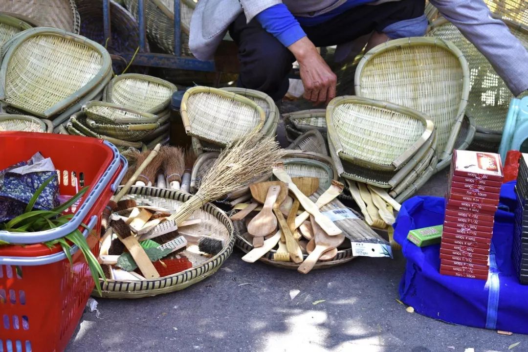 云南旅游昆明小吃街攻略,昆明乡街子网红打卡点