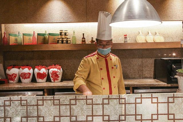 海立泽海鲜自助铁板烧优惠券,九品29元自助小火锅优惠团购