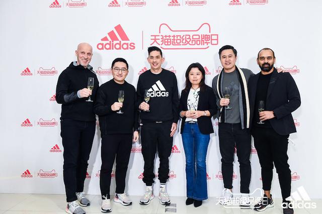 阿迪达斯2023联名新款,阿迪达斯跨界合作