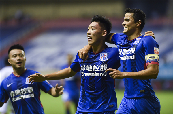 弗洛雷斯自掏腰包宴请申花全队,弗洛雷斯申花