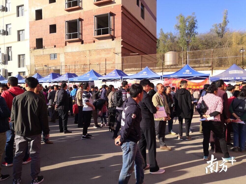 樟木头附近2公里内招工,东莞樟木头长白班厂招工信息