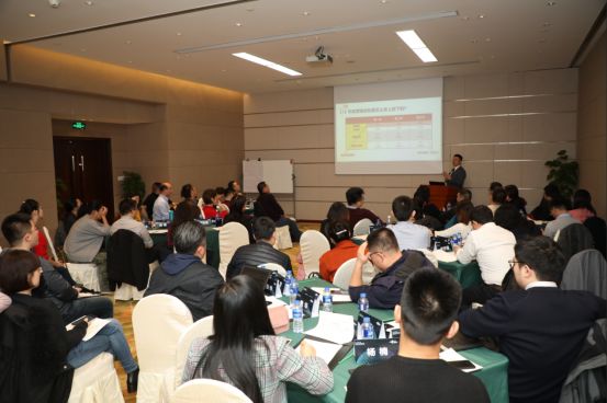 神烦*脑洗**广告?能创造多重价值的刷屏营销到底怎么做?