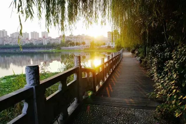 武汉地铁周边旅游景点,武汉五一出游景点推荐