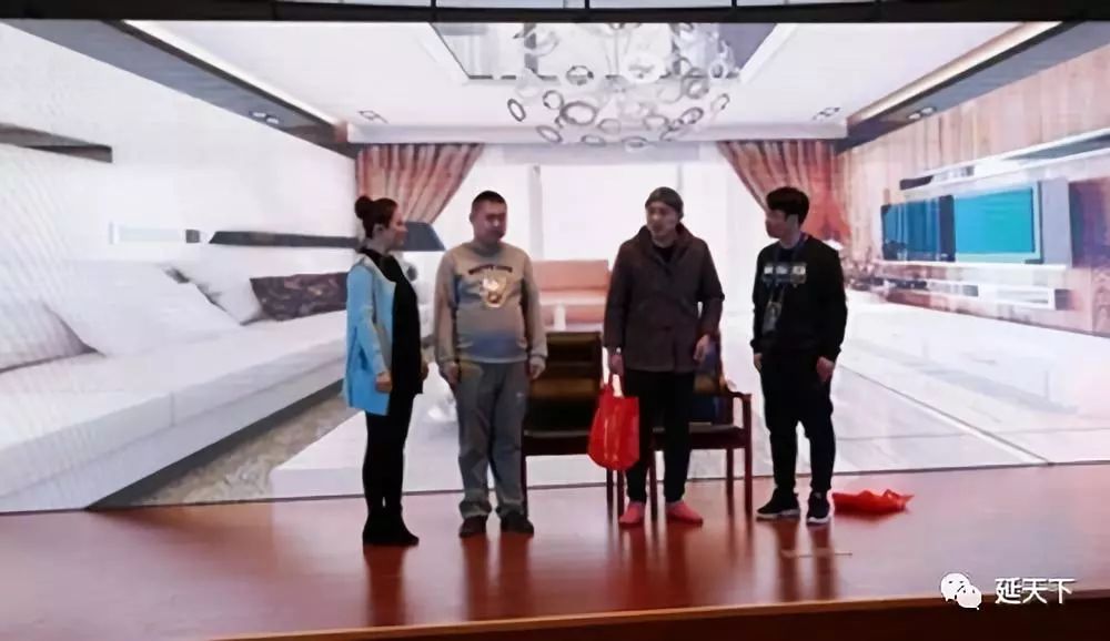 墨墨新年祝福视频,默默的祝福