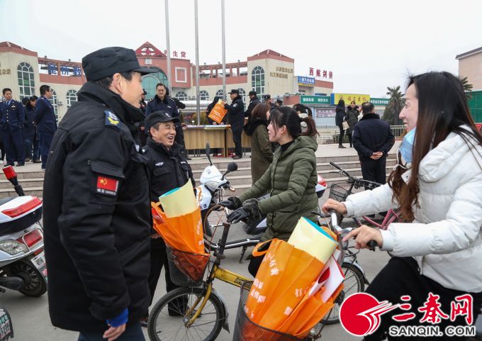 国际港务区扫黑除恶专项工作扎实推进宣传亮点纷呈