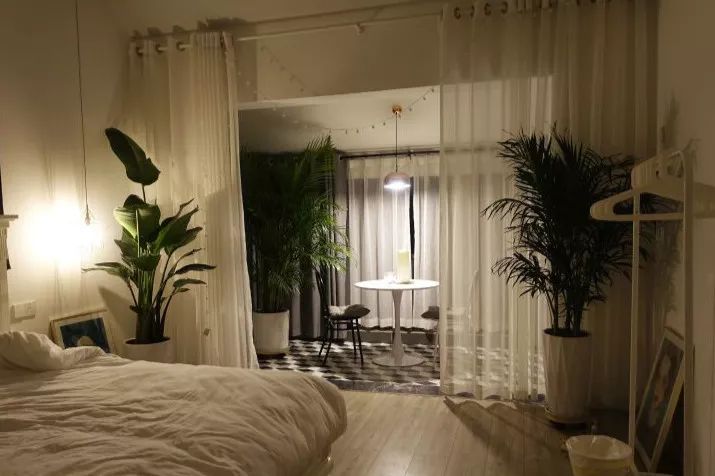 躲入小楼成一统,躲进小楼成一统的含义