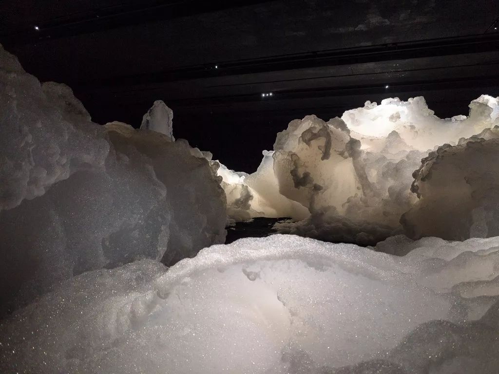 雕塑是纯艺吗,有软的雕塑吗