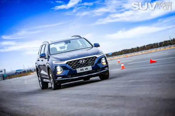 现代四代胜达改装效果图,四代现代胜达百公里加速几秒