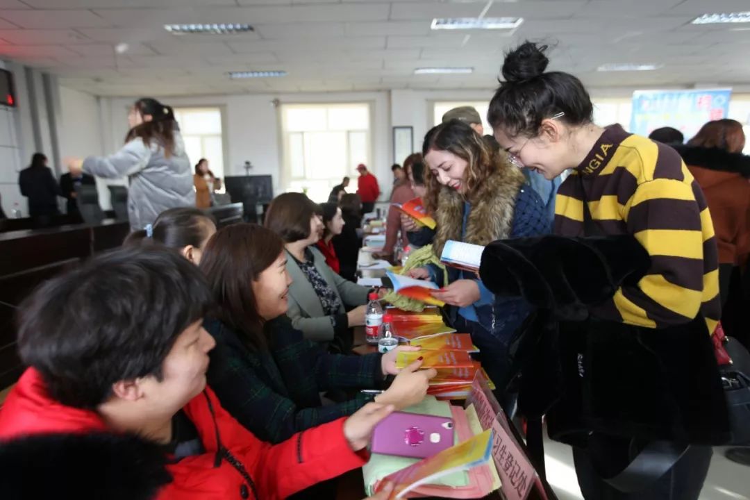 富裕县春风行动招聘会,博白春风行动现场招聘会