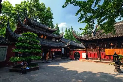 3月花期将至,人均200拿下隐居旗下成都地标旁酒店,一天5顿不重样!