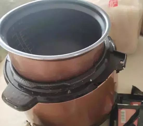 中通快递快递员收一件货赚多少钱,警惕新型快递骗局