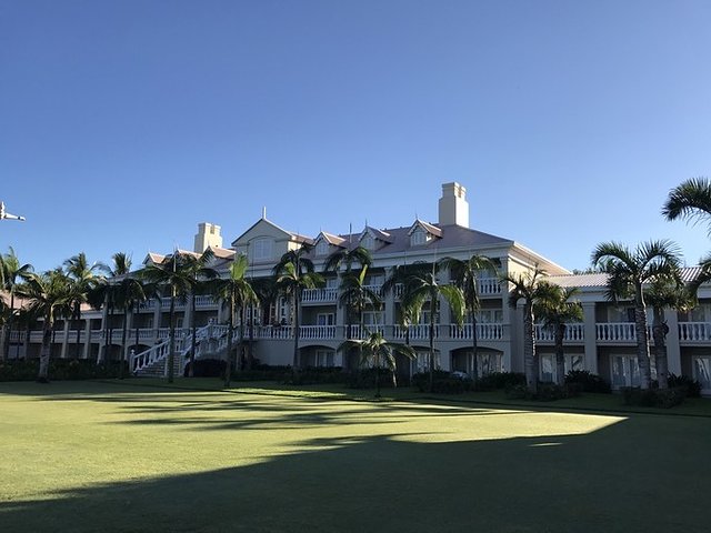 超美媳妇儿与你逃之夭夭大头强小蛮夭毛里求斯蜜月盛典~