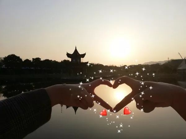 情侣秀恩爱视频转场,情侣恩爱秀