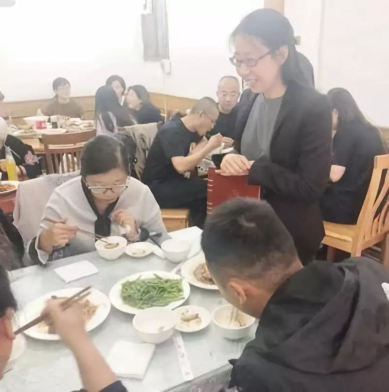 五一来北京吃卤煮,北京脏摊烤串