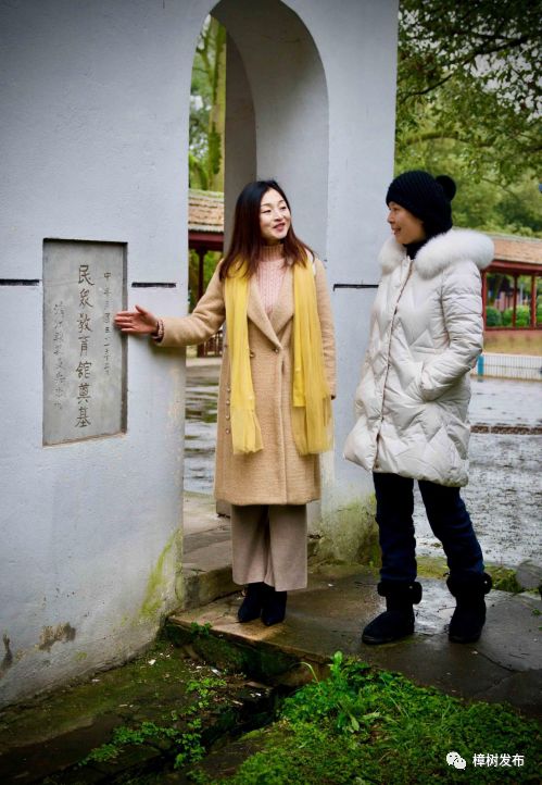 一位临江游子的故乡情：烟雨临江