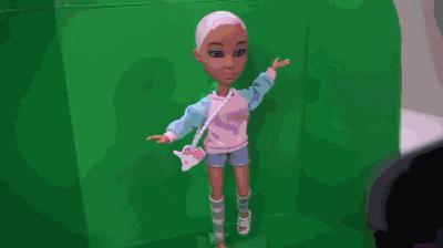 这个玩具制造商，要向60岁的芭比娃娃发起挑战