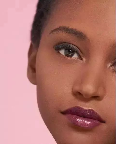 让女生怦然心动的口红,网红少女心爆款口红粉色系正方形