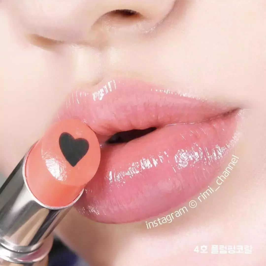 让女生怦然心动的口红,网红少女心爆款口红粉色系正方形