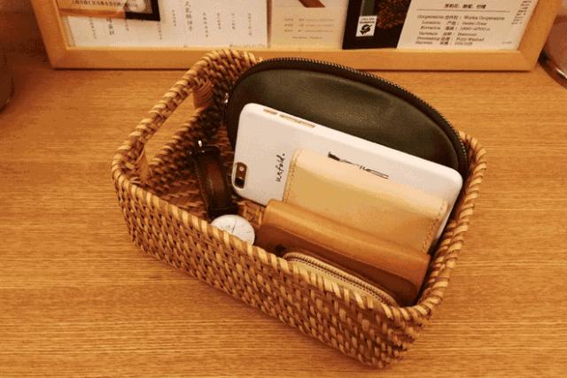 断舍离女人插画,断舍离收纳达人整理房间视频日本