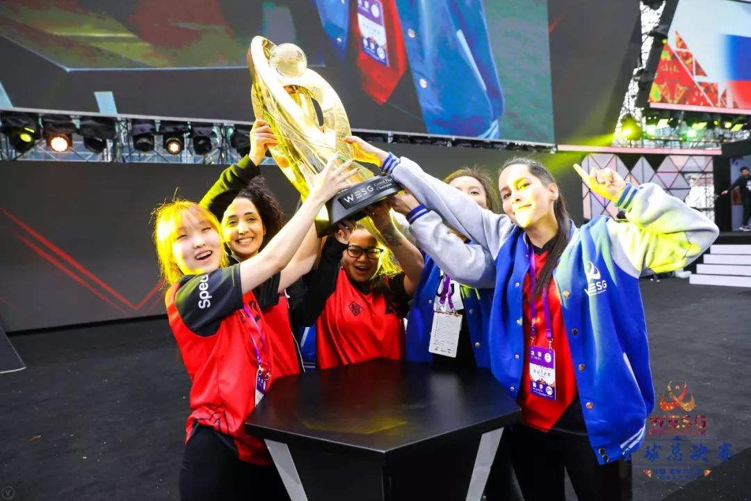 疾跑的电竞,急切的巨头