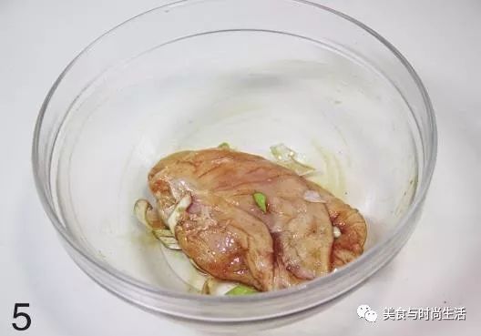 爆浆芝士鸡排为何不放碎芝士呢,芝士爆浆鸡排怎么炸不会爆炸