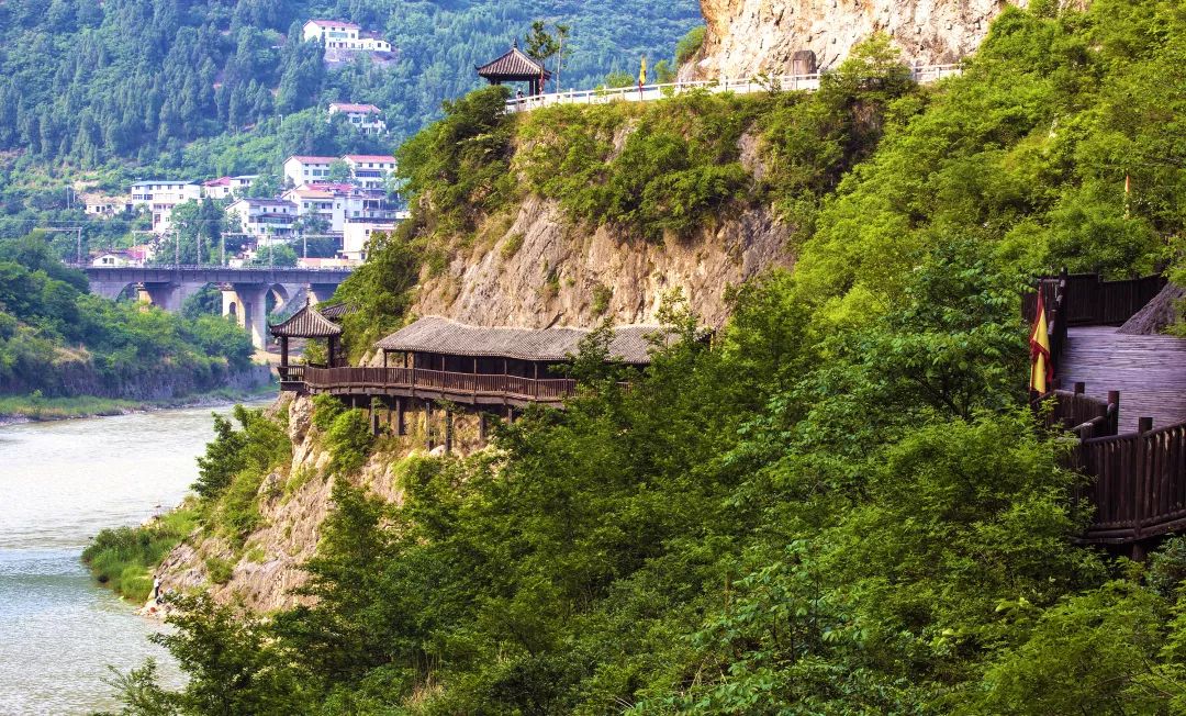 中国897个国家森林公园