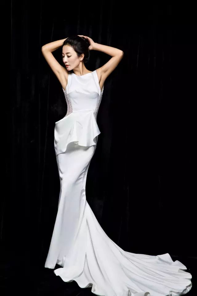 18岁最年轻辣妈照,世界上最年轻的辣妈