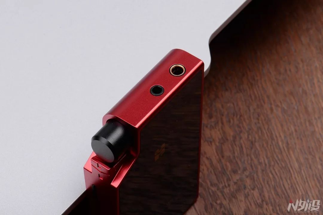 红潮！HIFIMAN红太子R2R2000TM音乐*放播**器体验