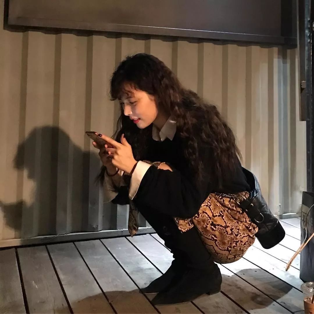 泫雅衣着,泫雅衣服怎么搭配