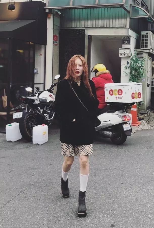 泫雅衣着,泫雅衣服怎么搭配