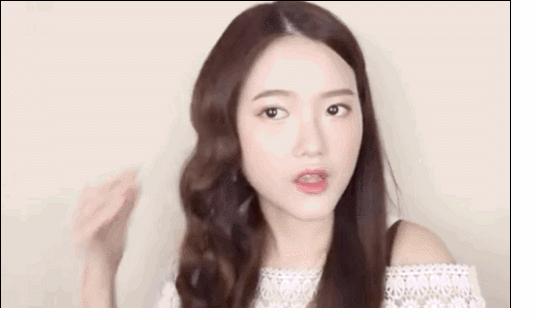 泫雅孔雪儿关晓彤,关晓彤和泫雅撞衫