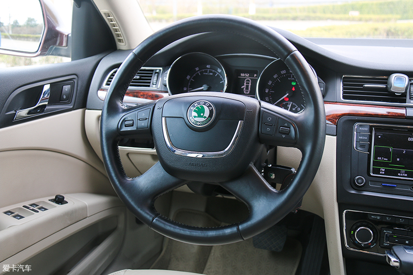 600万买劳斯莱斯二手,最值得入手的二手车劳斯莱斯