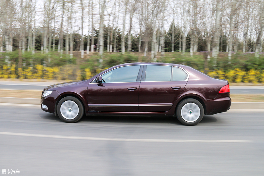 600万买劳斯莱斯二手,最值得入手的二手车劳斯莱斯