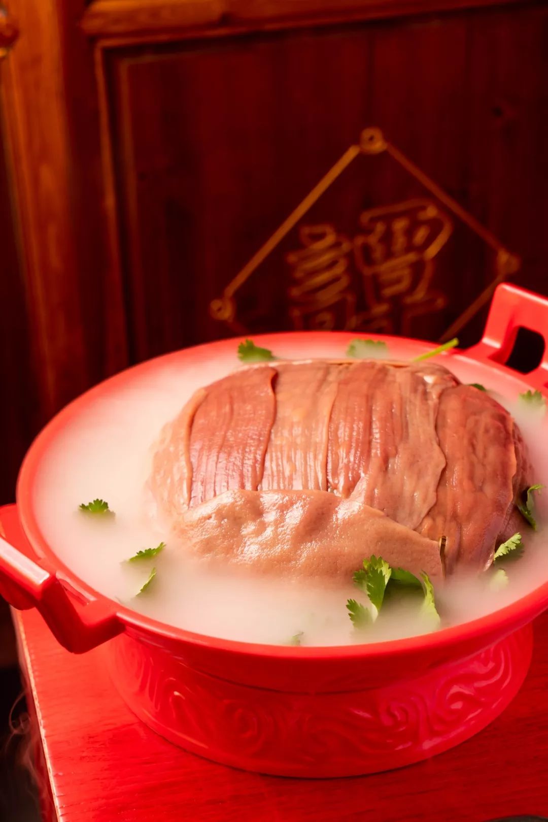 谭鸭血24小时营业,日均排队3h的谭鸭血来宁波了