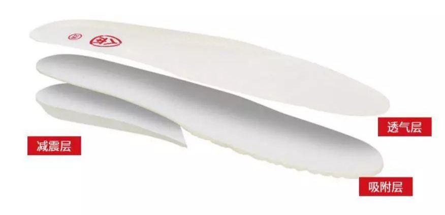 卫衣搭配牛仔裤和小白鞋,卫衣搭配黑大衣小白鞋男生