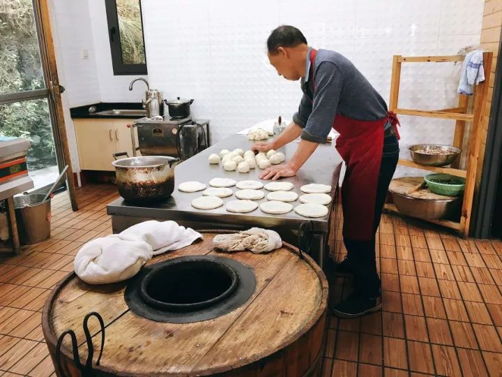 谁说江南无金秋？这座高铁直达的小县城靠一间仙气民宿，就撩到了无数隐居客