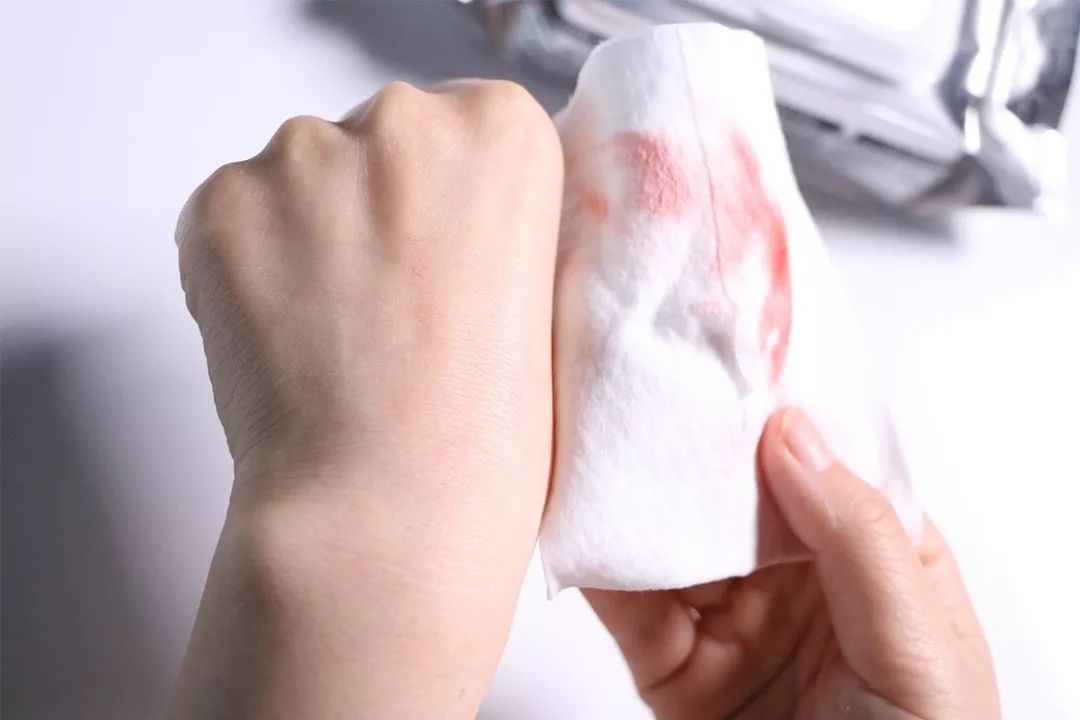 39岁全智贤又凭素颜上热搜？这么多年她怎么就不显老！