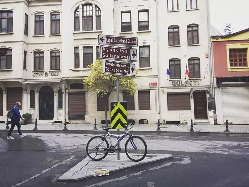 入门骑行一定要买的10件装备,公路骑行装备服装推荐