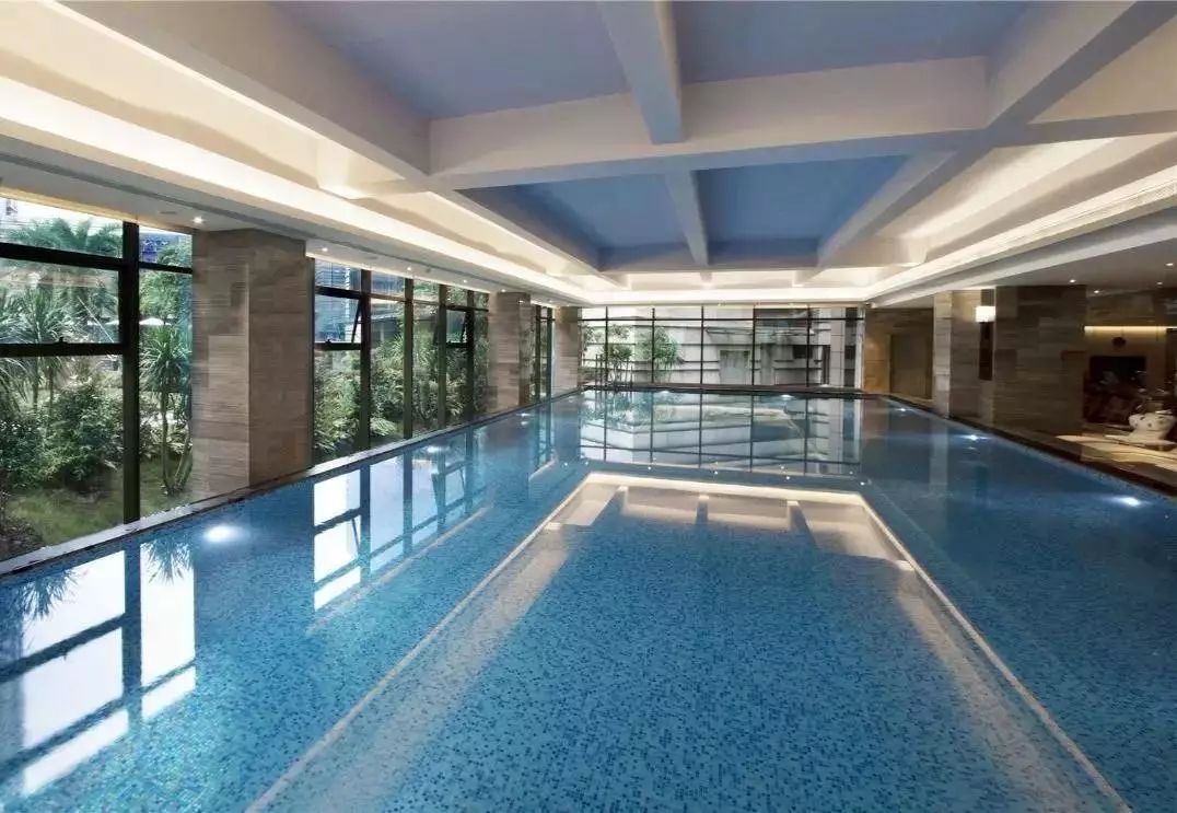 入住东南亚风情酒店！双人自助早餐+逸咖双人套餐！最低只要…