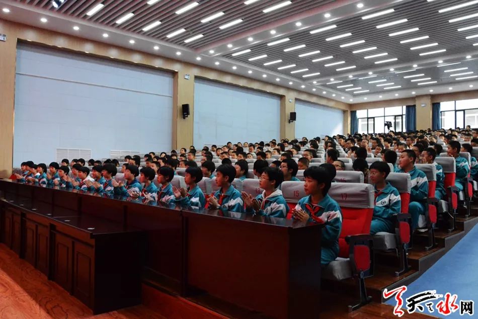 逸夫小学运动会会徽设计说明,逸夫小学运动会口号