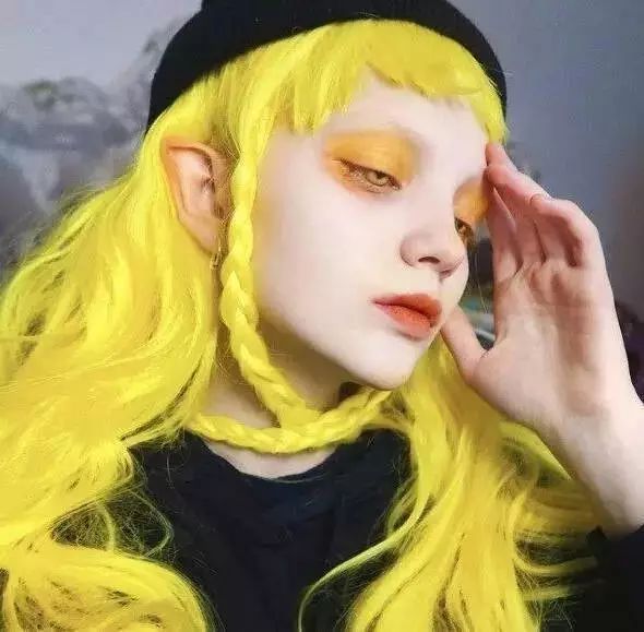 染发狂人发色,染发狂人