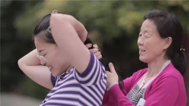 他用14天改造6口之家，只为给她一线生机！